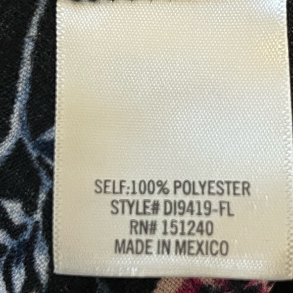 Francesca's Collections Mi Ami Black Puff Sleeve Blouse with Tie Front Blouse - Picture 5 of 5